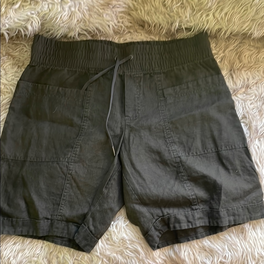 Athleta women’s soft linen shorts